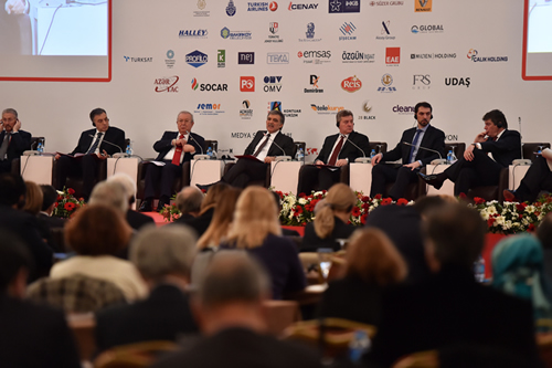 11. Cumhurbaşkanı Abdullah Gül, 18. Avrasya Ekonomi Zirvesi'nin 'İnsanlık Nereye Gidiyor?' Başlıklı 'Akil İnsanlar Oturumu'nda Konuştu